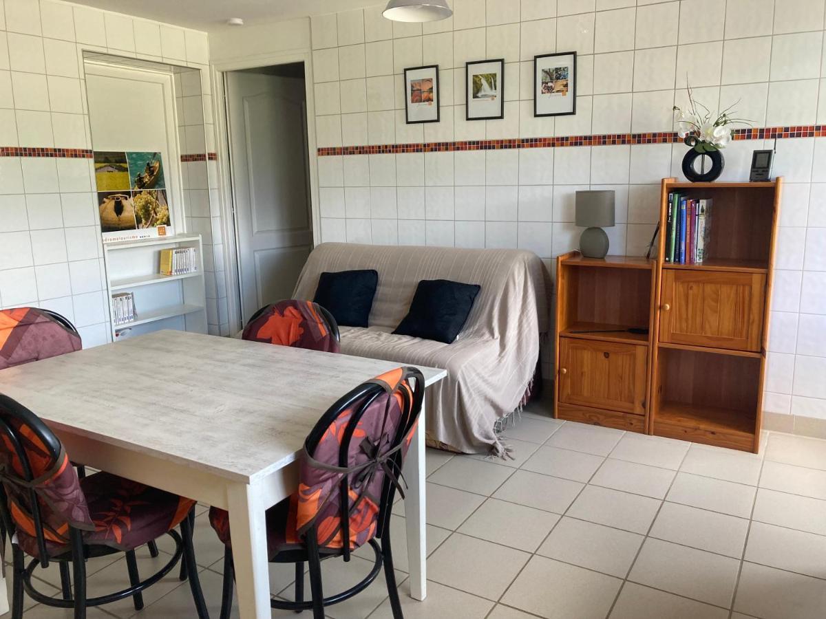 Les Gites Des Noyerettes Besayes Buitenkant foto